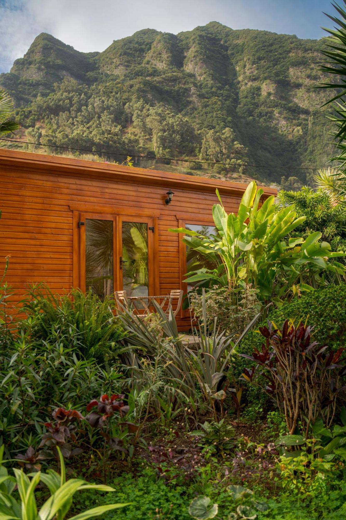 Madeira Surf Lodge เซาวิเซนเจ ภายนอก รูปภาพ