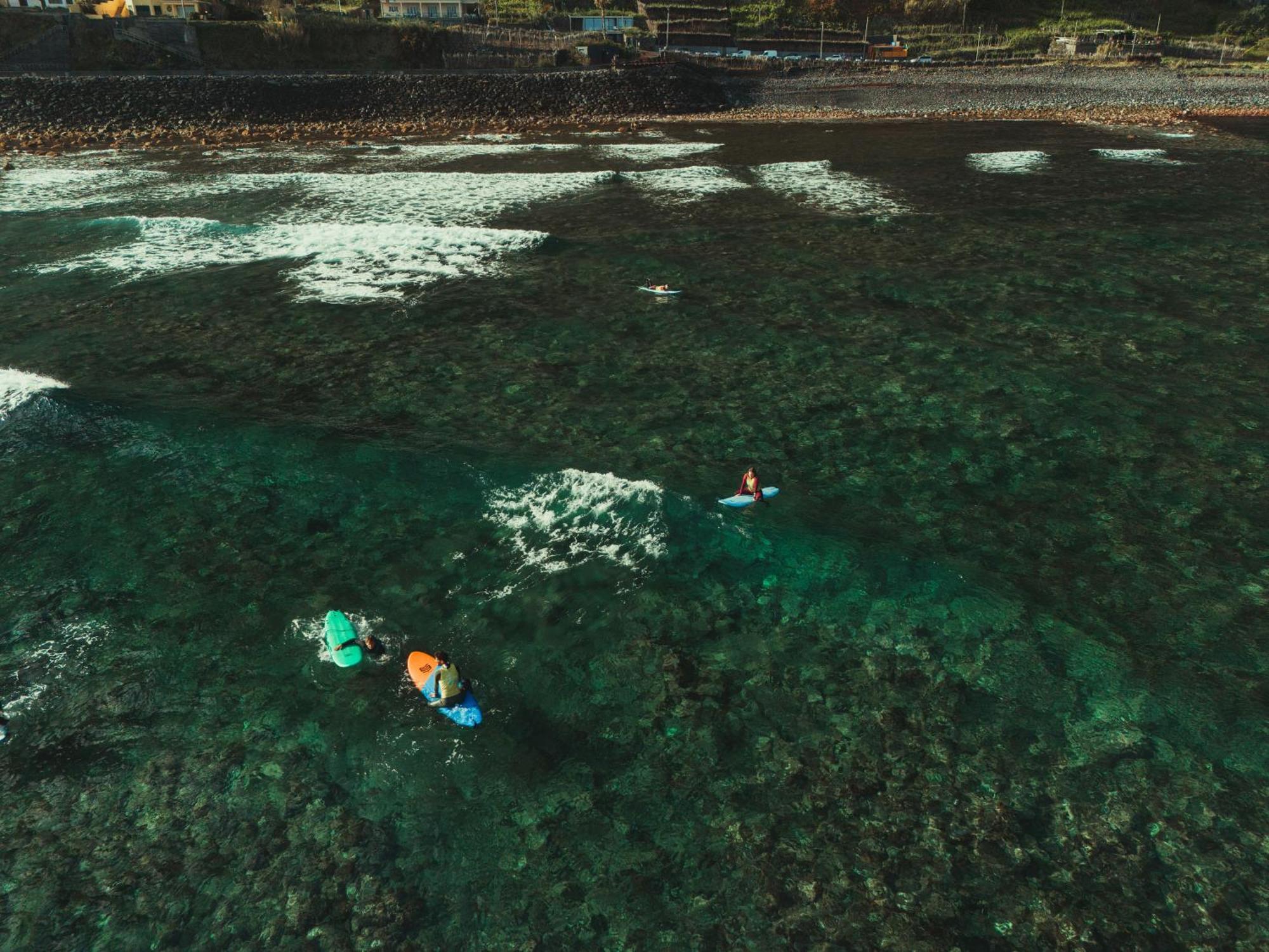 Madeira Surf Lodge เซาวิเซนเจ ภายนอก รูปภาพ