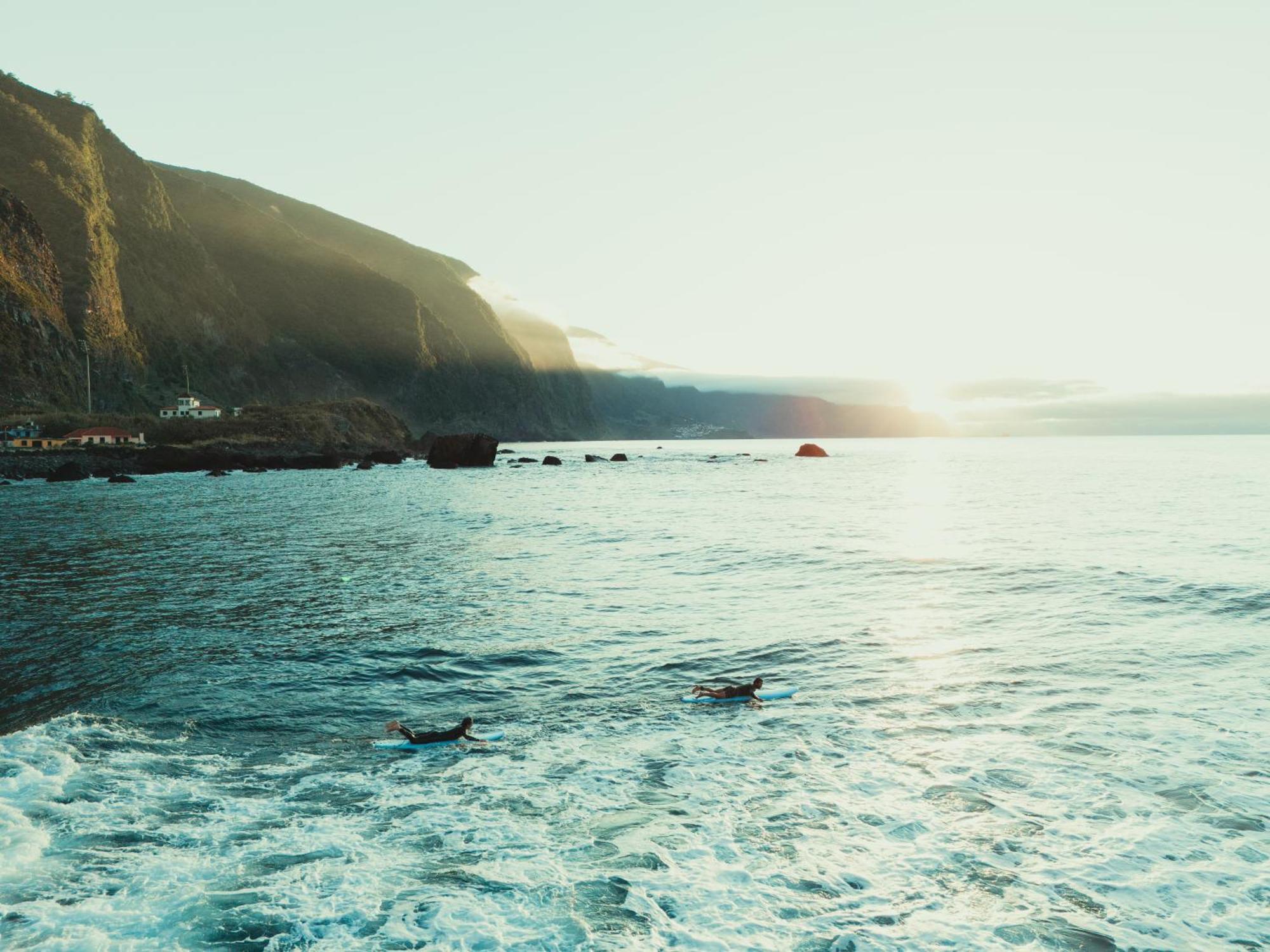 Madeira Surf Lodge เซาวิเซนเจ ภายนอก รูปภาพ