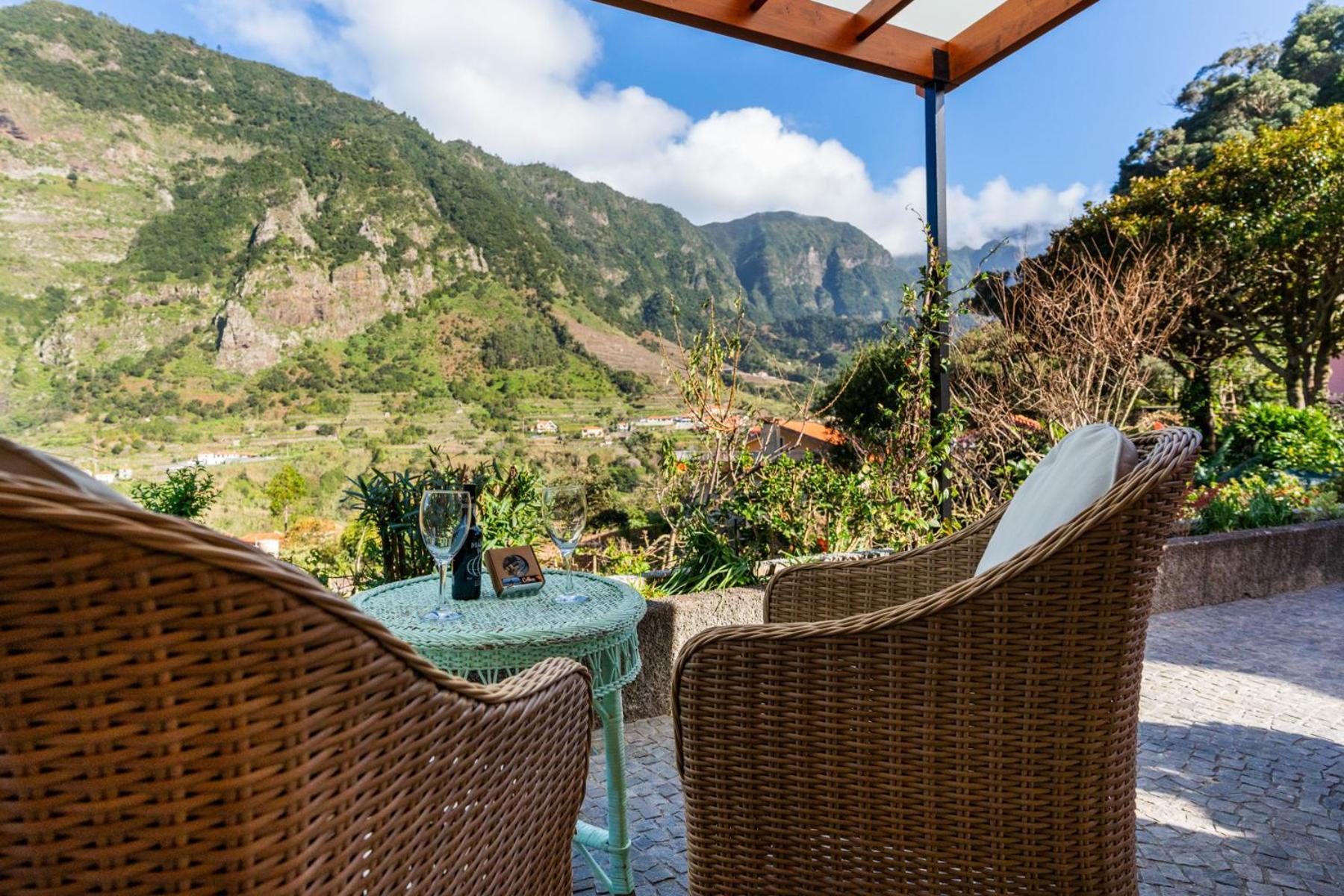 Madeira Surf Lodge เซาวิเซนเจ ภายนอก รูปภาพ